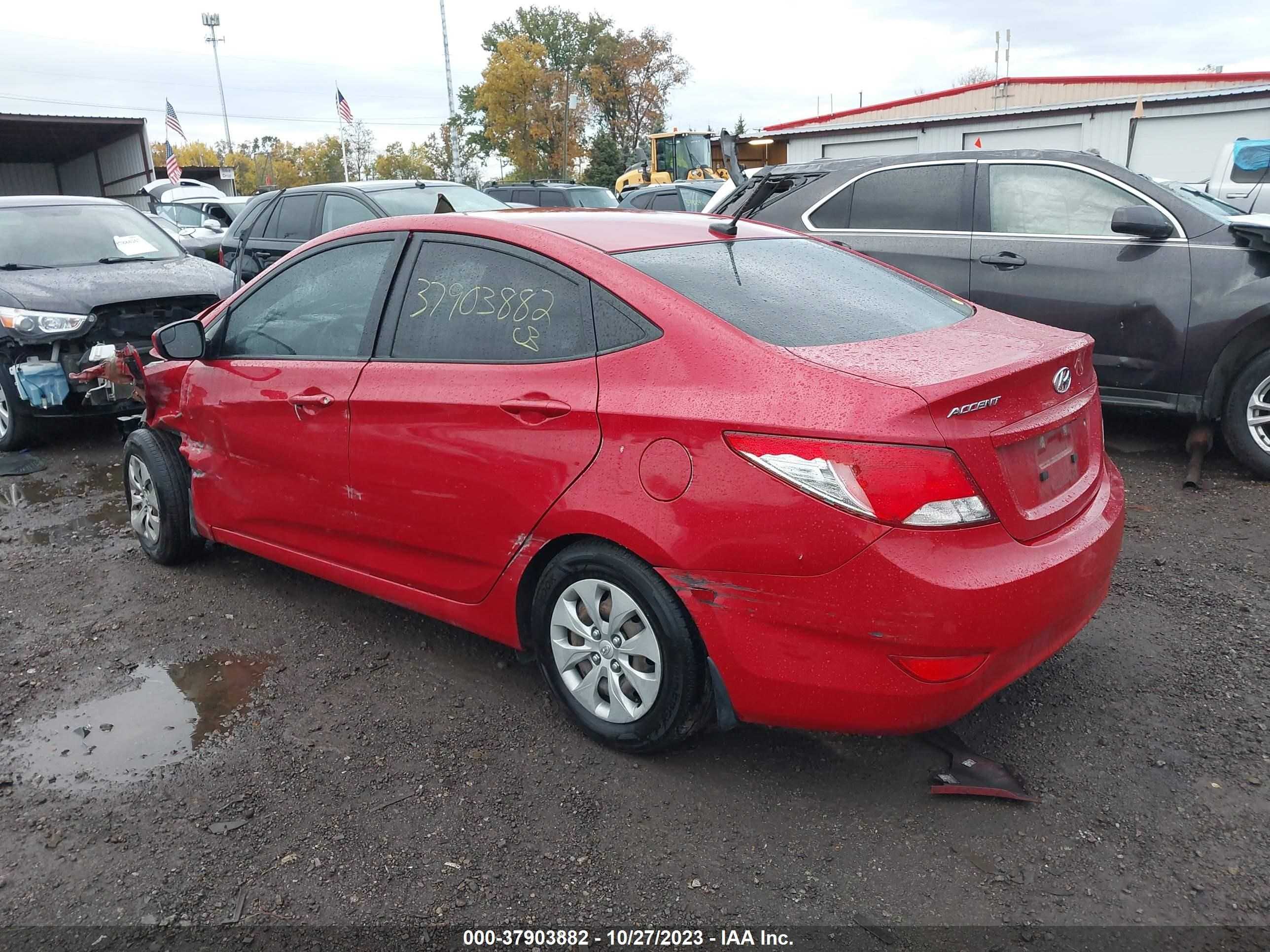 Photo 2 VIN: KMHCT4AE1GU064407 - HYUNDAI ACCENT 