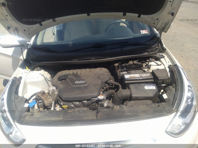 Photo 9 VIN: KMHCT4AE1GU952588 - HYUNDAI ACCENT 