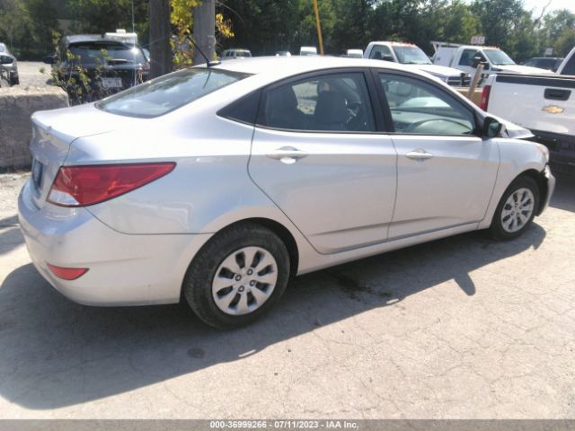 Photo 3 VIN: KMHCT4AE1HU318554 - HYUNDAI ACCENT 