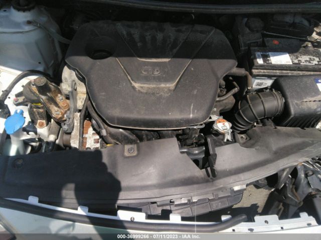 Photo 9 VIN: KMHCT4AE1HU318554 - HYUNDAI ACCENT 