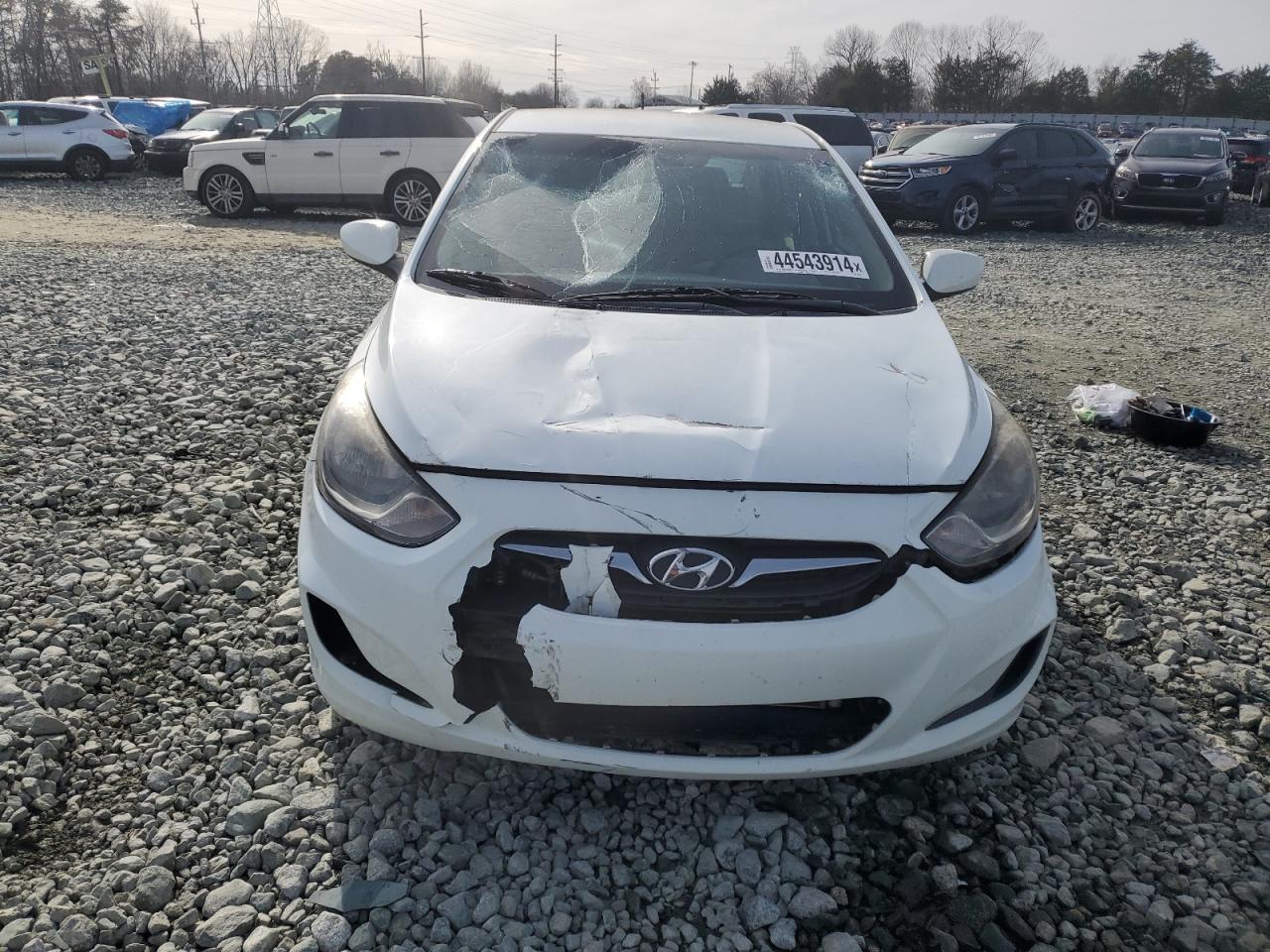 Photo 4 VIN: KMHCT4AE2DU459191 - HYUNDAI ACCENT 