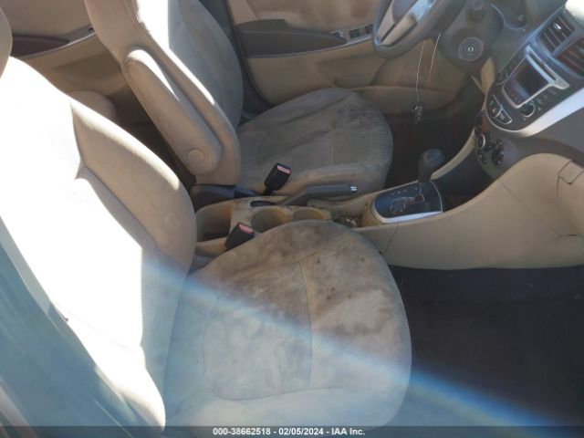 Photo 4 VIN: KMHCT4AE2EU677200 - HYUNDAI ACCENT 