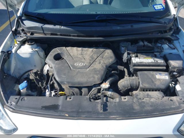 Photo 9 VIN: KMHCT4AE2FU897440 - HYUNDAI ACCENT 