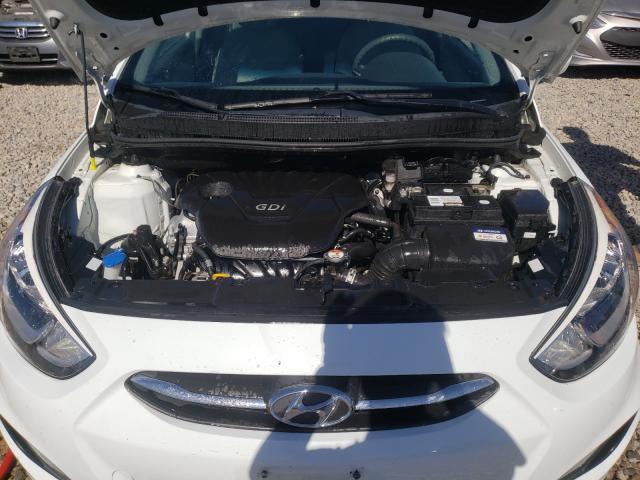 Photo 6 VIN: KMHCT4AE2GU012526 - HYUNDAI ACCENT SE 