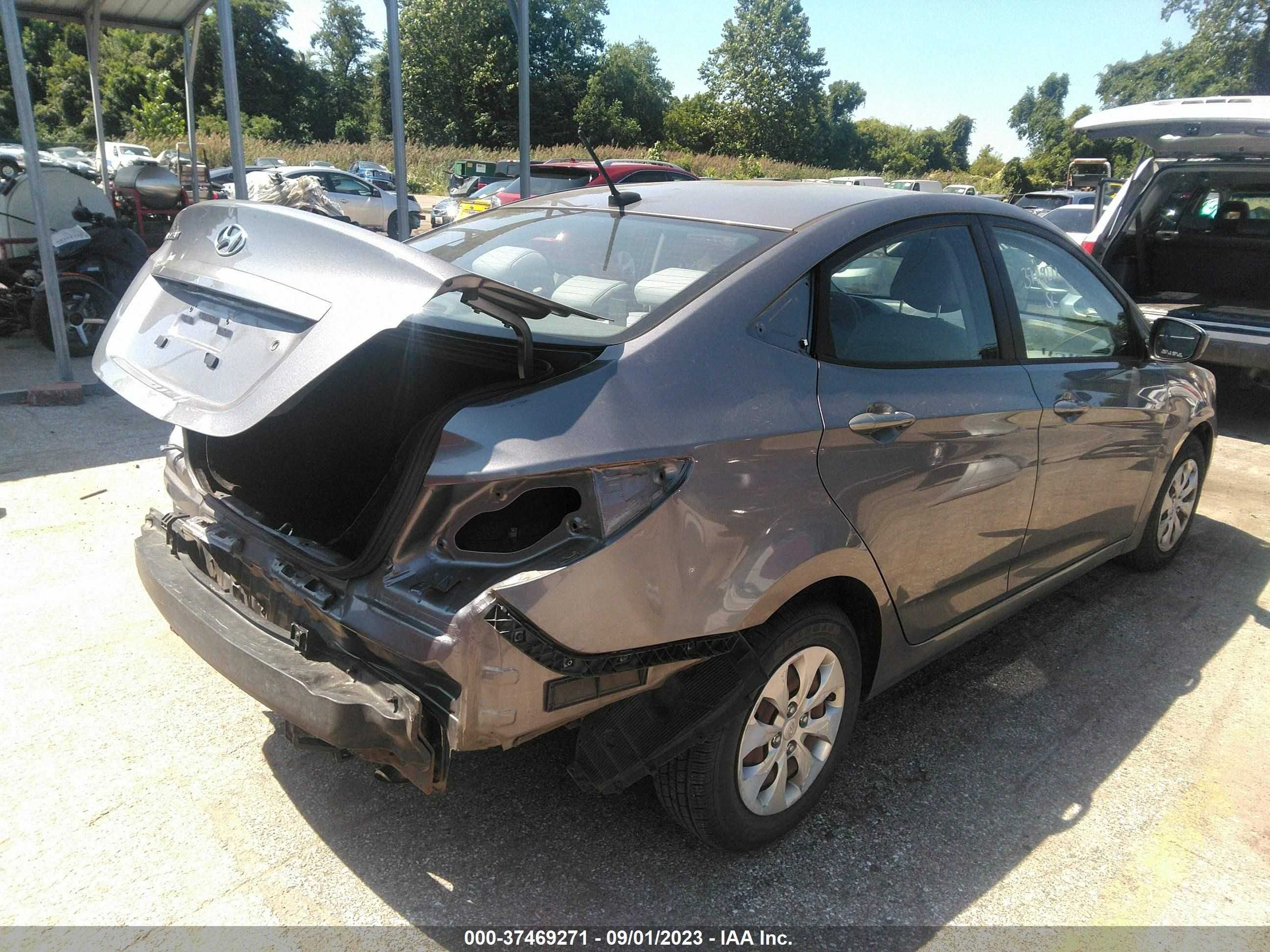 Photo 3 VIN: KMHCT4AE2GU986863 - HYUNDAI ACCENT 