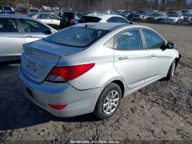 Photo 3 VIN: KMHCT4AE3DU329520 - HYUNDAI ACCENT 