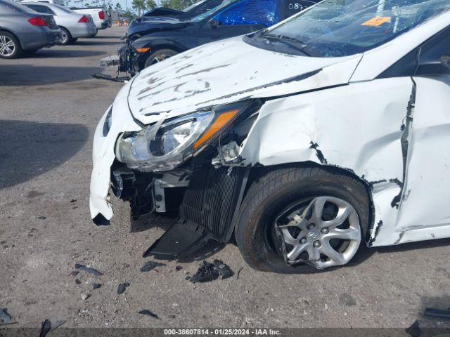 Photo 5 VIN: KMHCT4AE3EU743401 - HYUNDAI ACCENT 