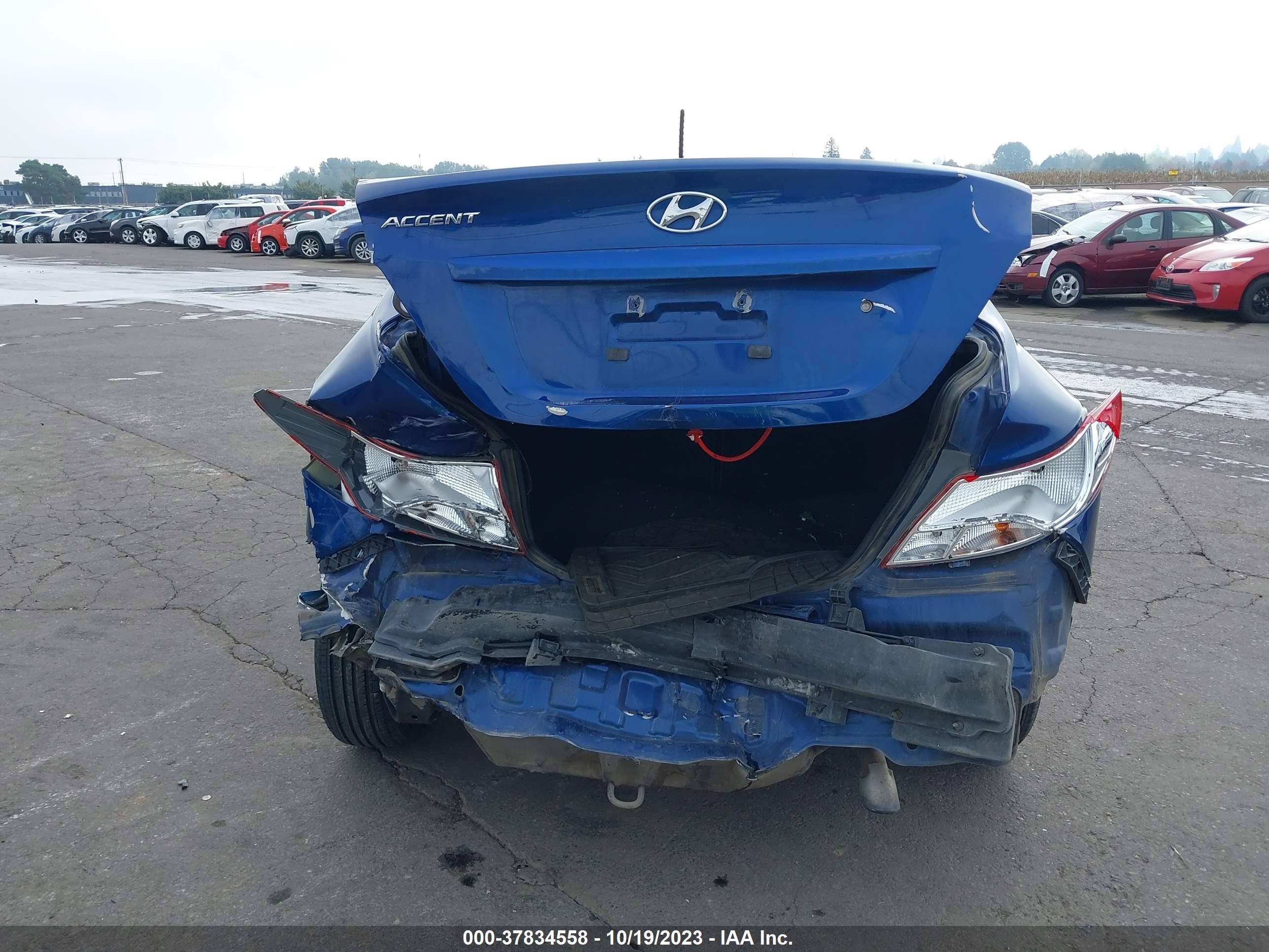 Photo 15 VIN: KMHCT4AE3GU018996 - HYUNDAI ACCENT 