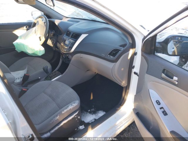 Photo 4 VIN: KMHCT4AE3GU063744 - HYUNDAI ACCENT 