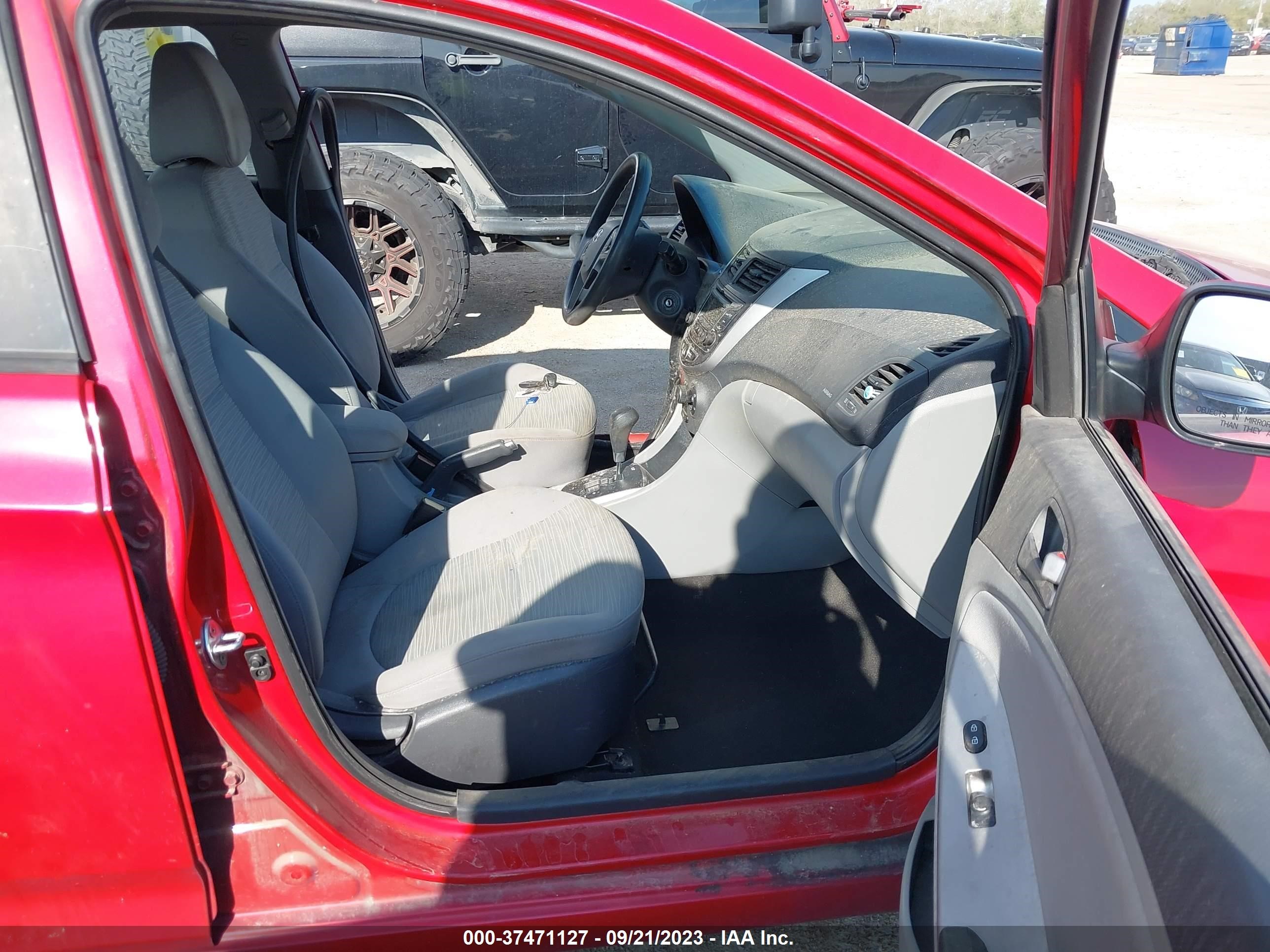 Photo 4 VIN: KMHCT4AE3GU078227 - HYUNDAI ACCENT 