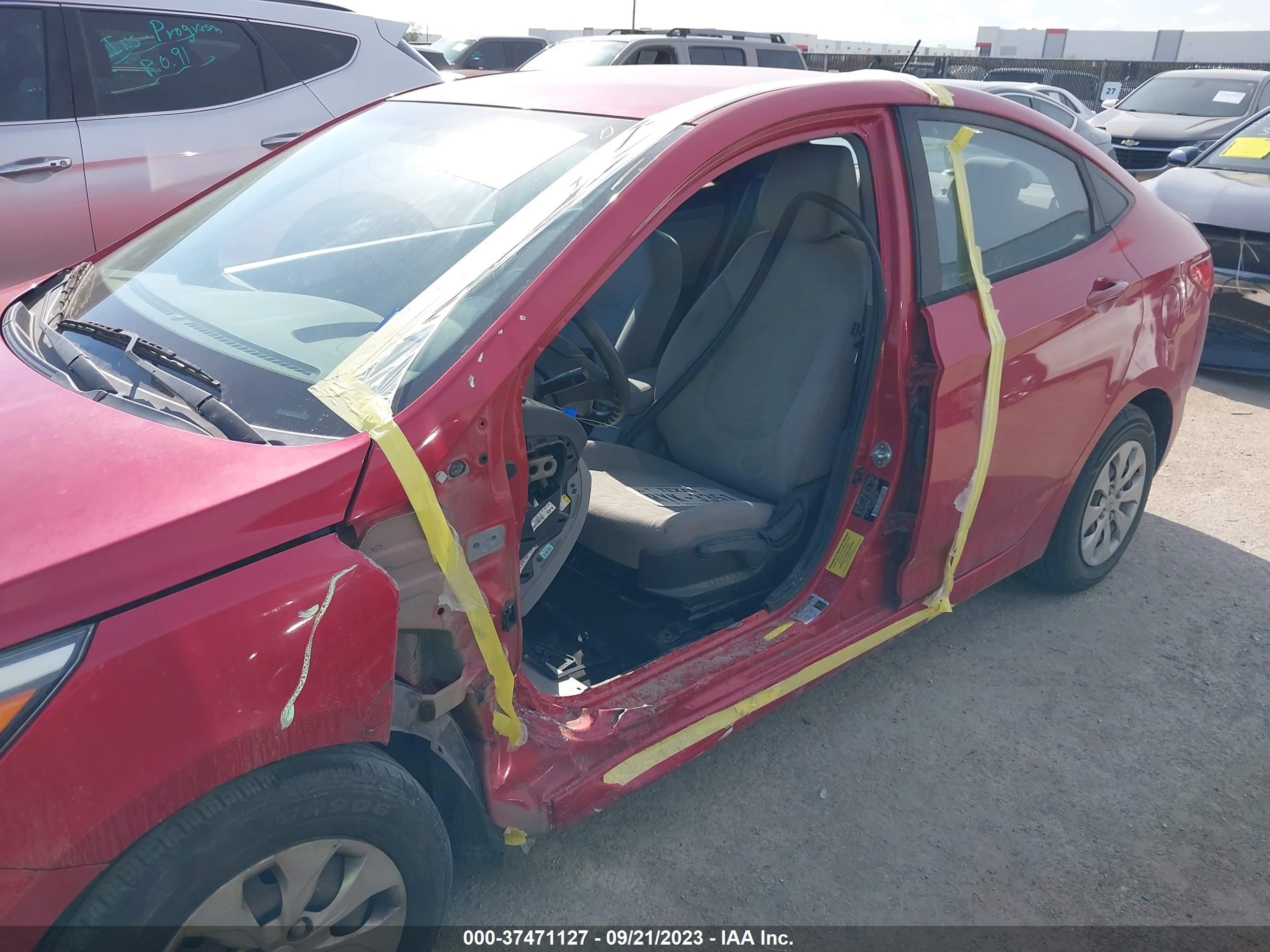 Photo 5 VIN: KMHCT4AE3GU078227 - HYUNDAI ACCENT 