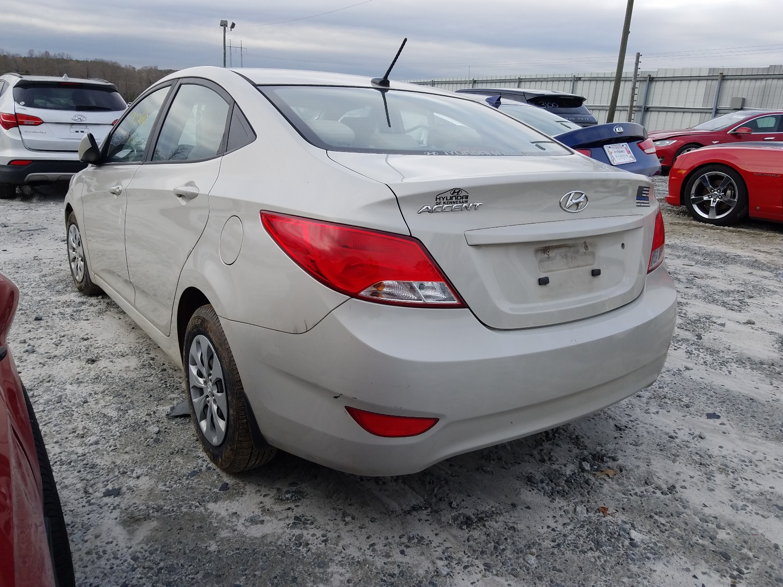 Photo 2 VIN: KMHCT4AE3GU124624 - HYUNDAI ACCENT SE 