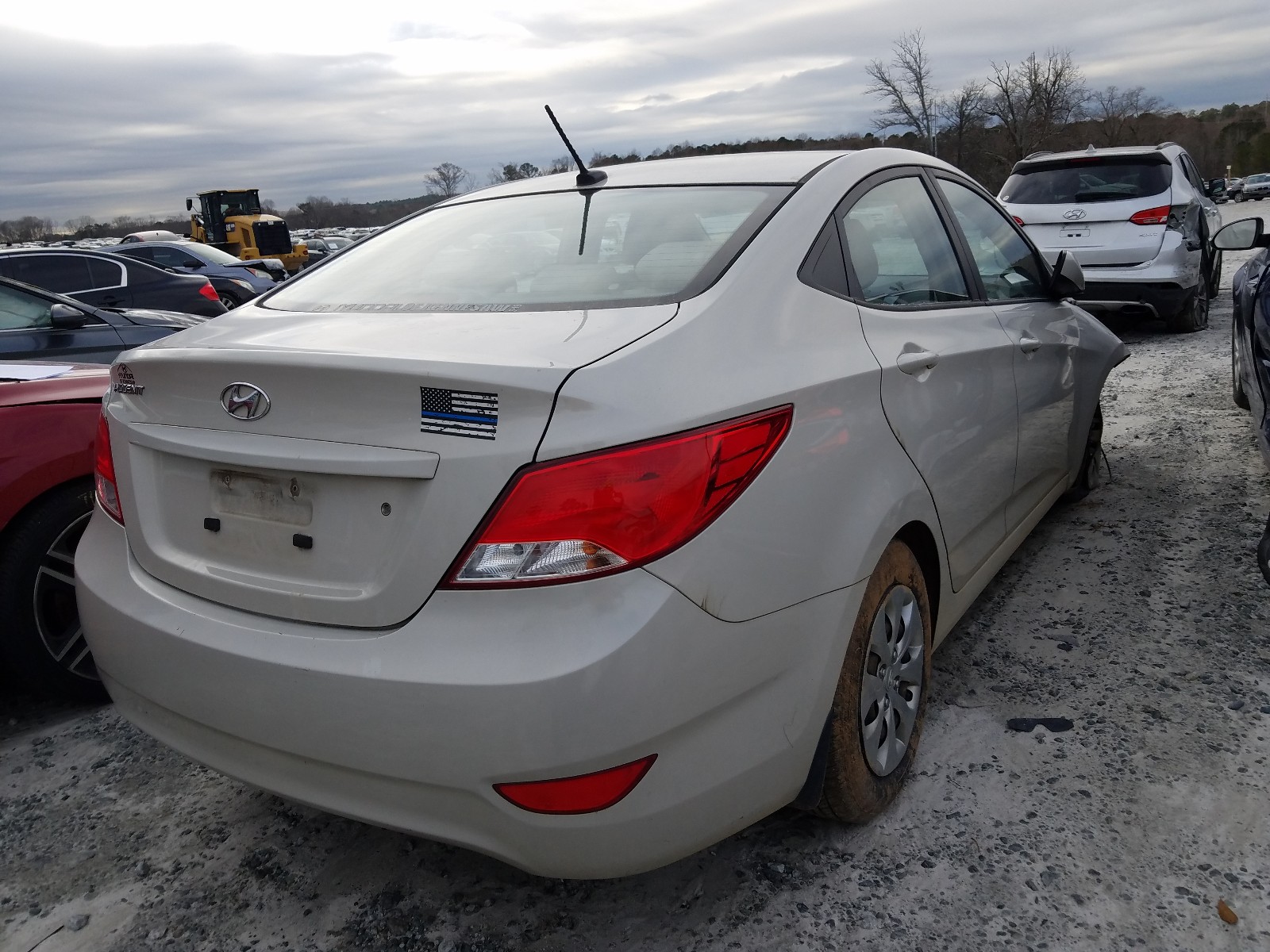 Photo 3 VIN: KMHCT4AE3GU124624 - HYUNDAI ACCENT SE 