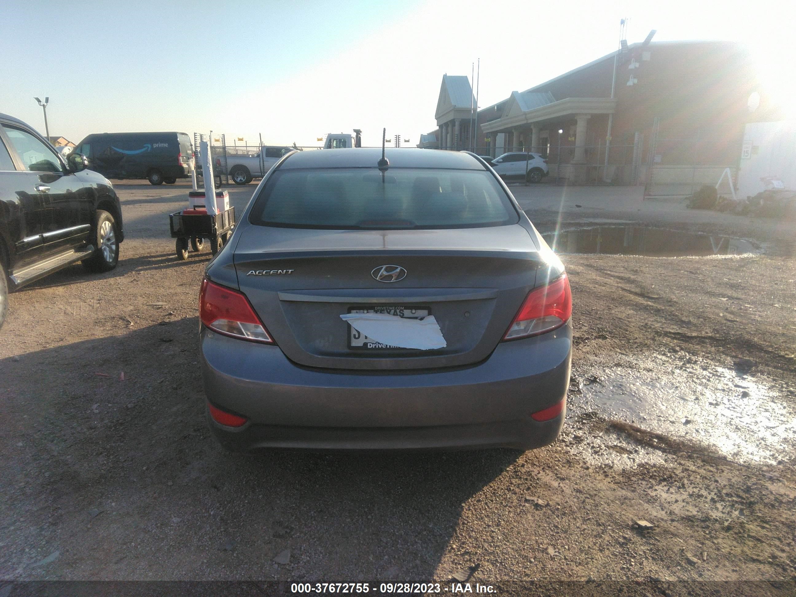 Photo 15 VIN: KMHCT4AE3HU168852 - HYUNDAI ACCENT 