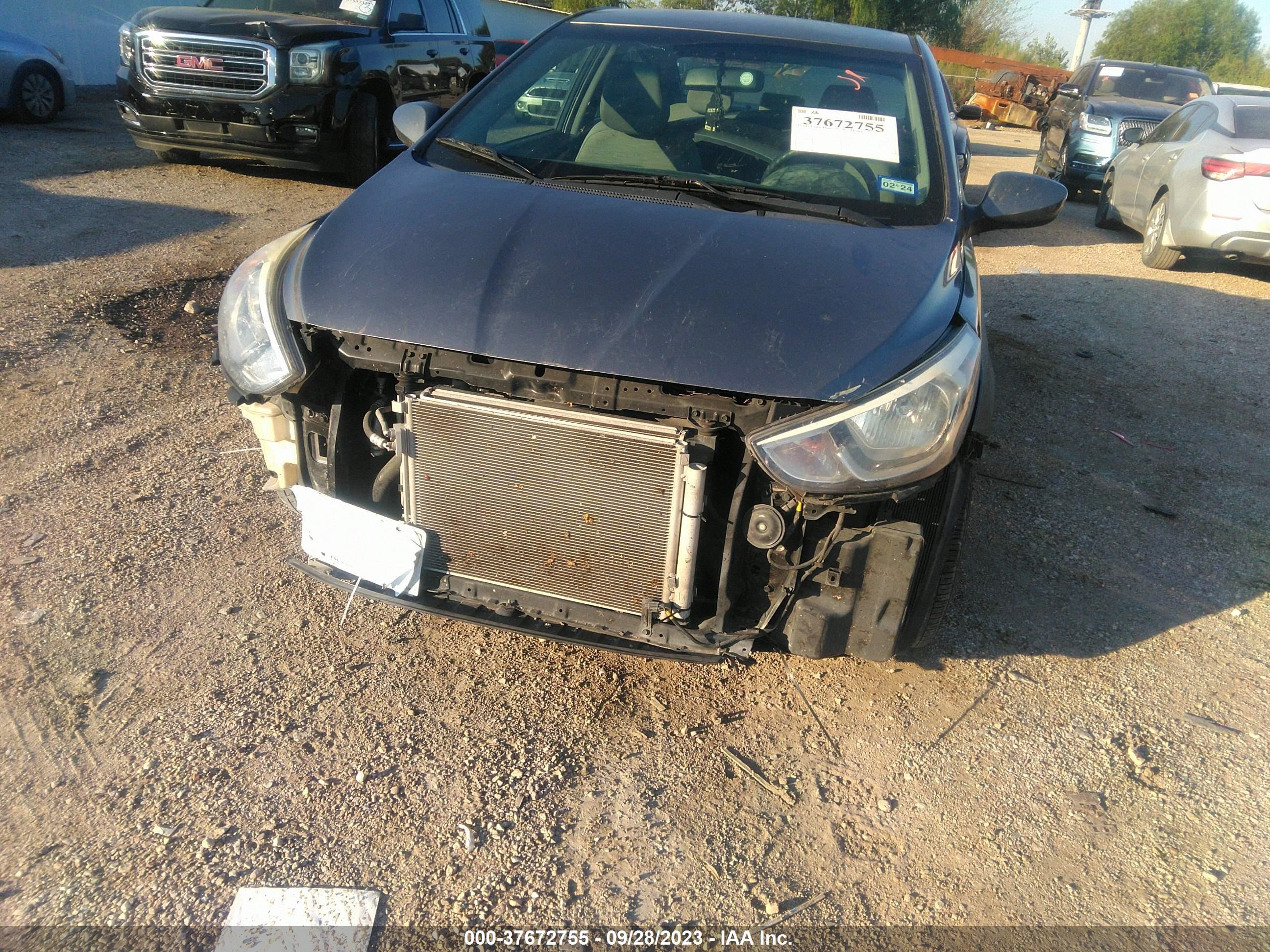 Photo 5 VIN: KMHCT4AE3HU168852 - HYUNDAI ACCENT 