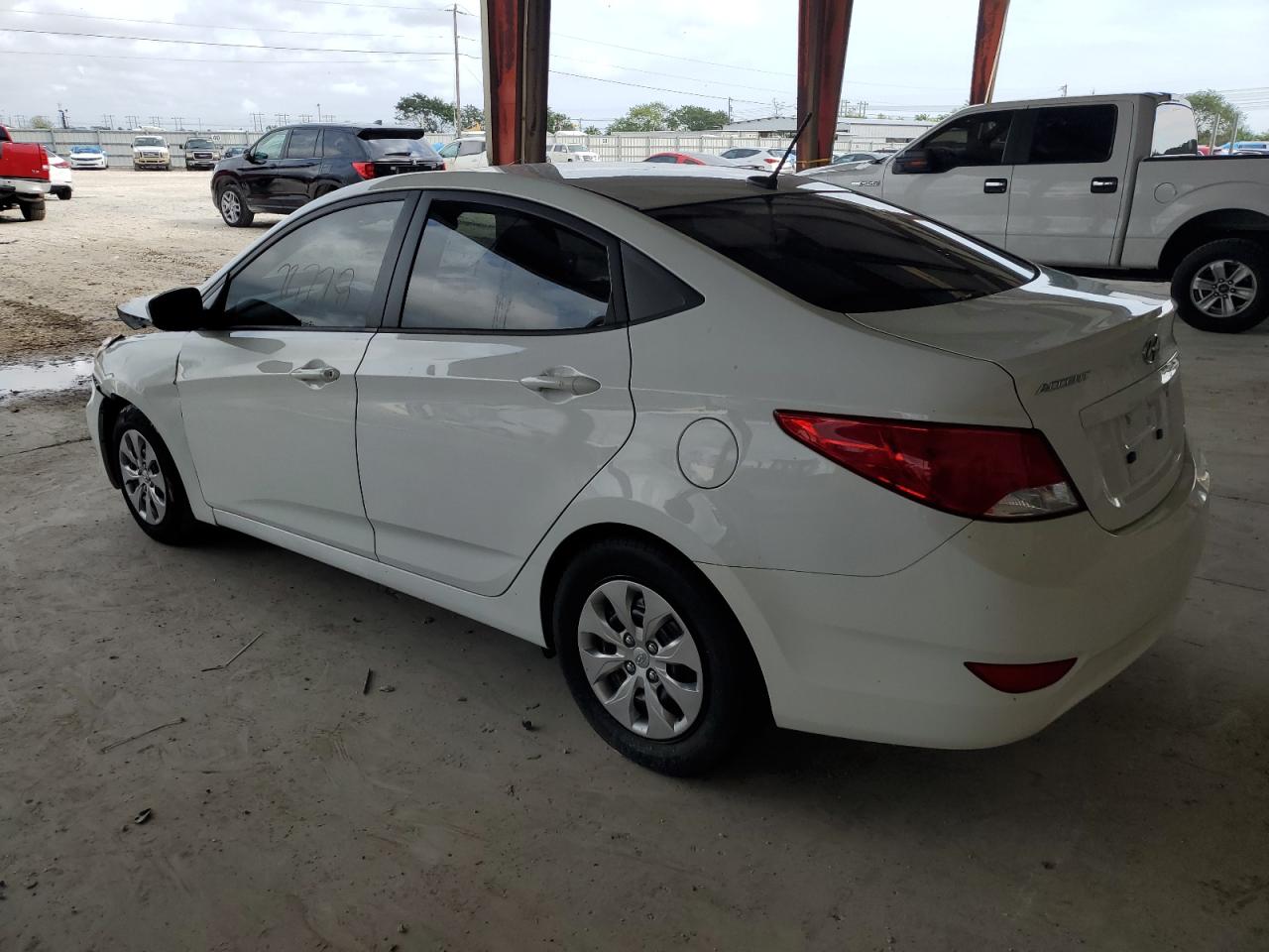 Photo 1 VIN: KMHCT4AE3HU186655 - HYUNDAI ACCENT 