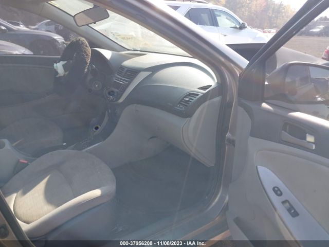 Photo 4 VIN: KMHCT4AE3HU377993 - HYUNDAI ACCENT 