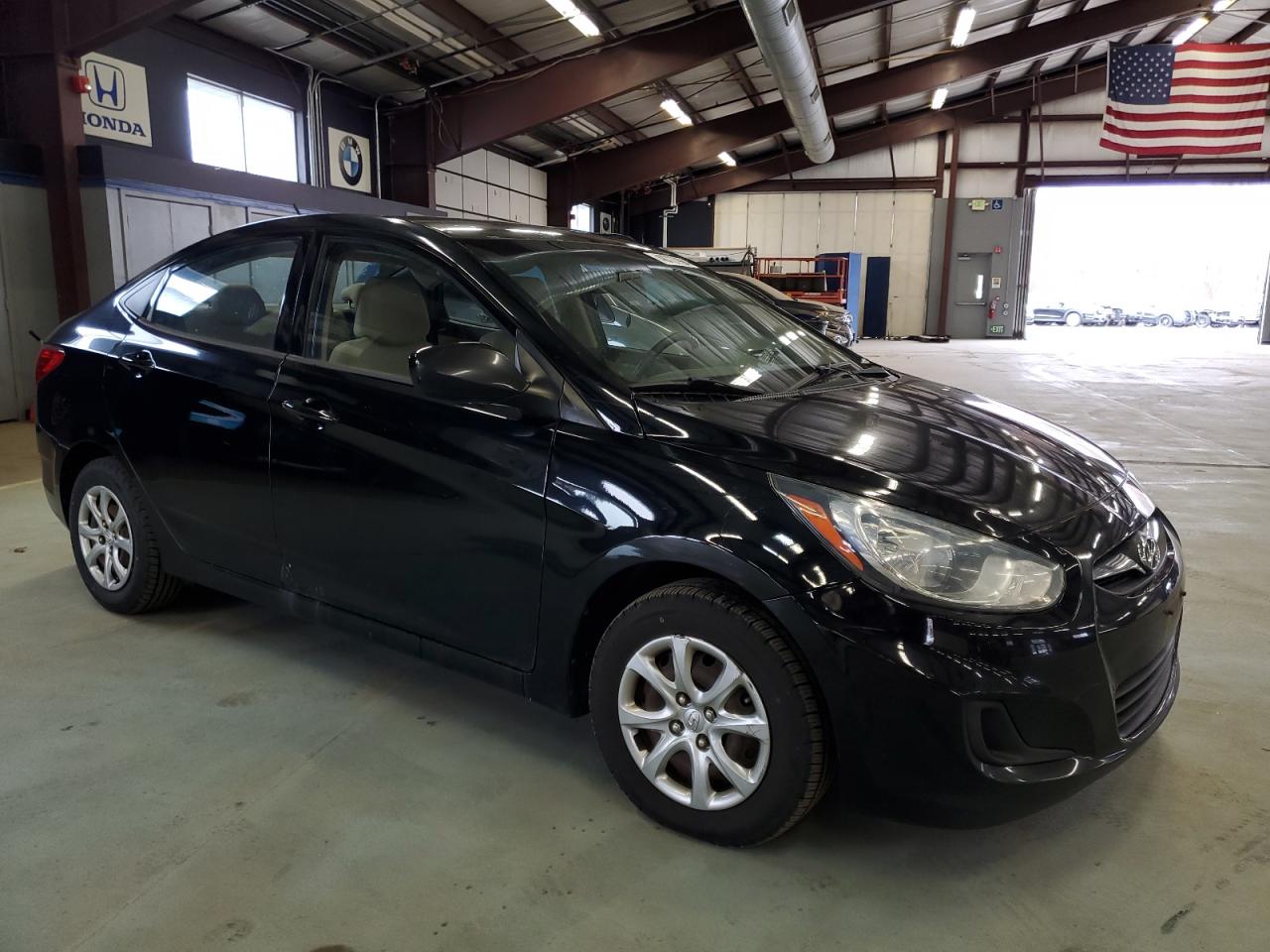 Photo 3 VIN: KMHCT4AE4DU279050 - HYUNDAI ACCENT 