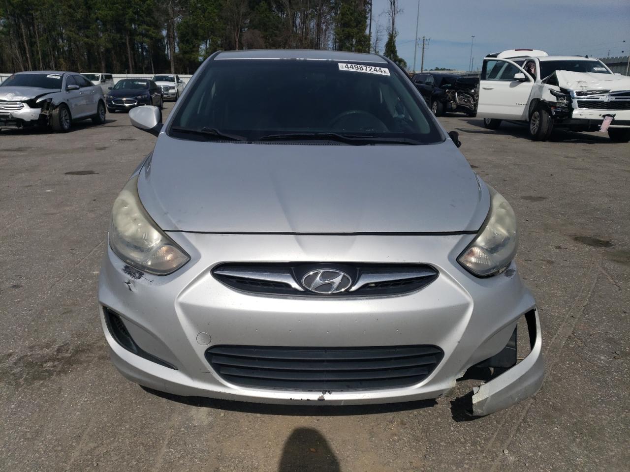 Photo 4 VIN: KMHCT4AE4DU295460 - HYUNDAI ACCENT 