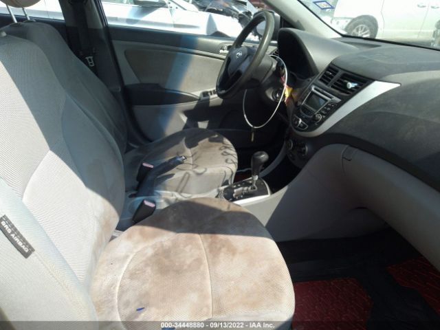 Photo 4 VIN: KMHCT4AE4DU389743 - HYUNDAI ACCENT 