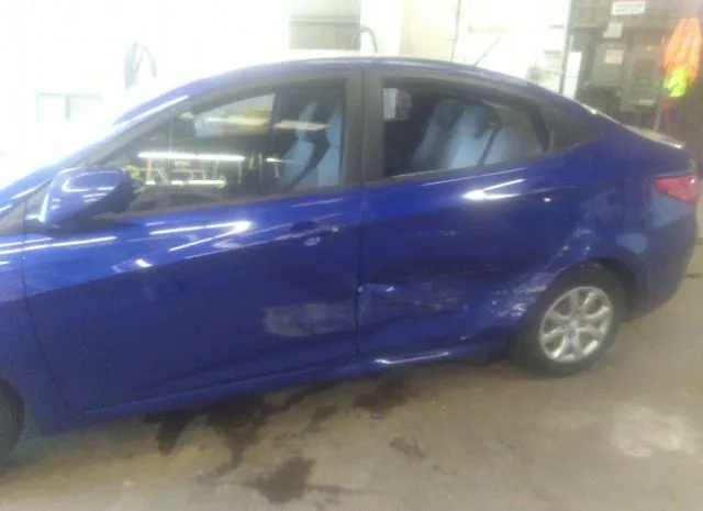 Photo 5 VIN: KMHCT4AE4DU456289 - HYUNDAI ACCENT 