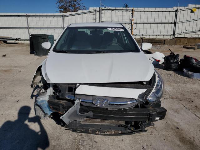 Photo 4 VIN: KMHCT4AE4GU126849 - HYUNDAI ACCENT SE 