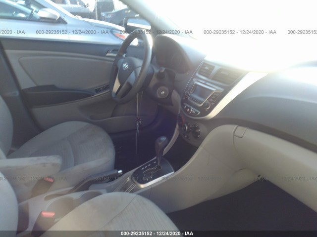 Photo 4 VIN: KMHCT4AE4HU166687 - HYUNDAI ACCENT 