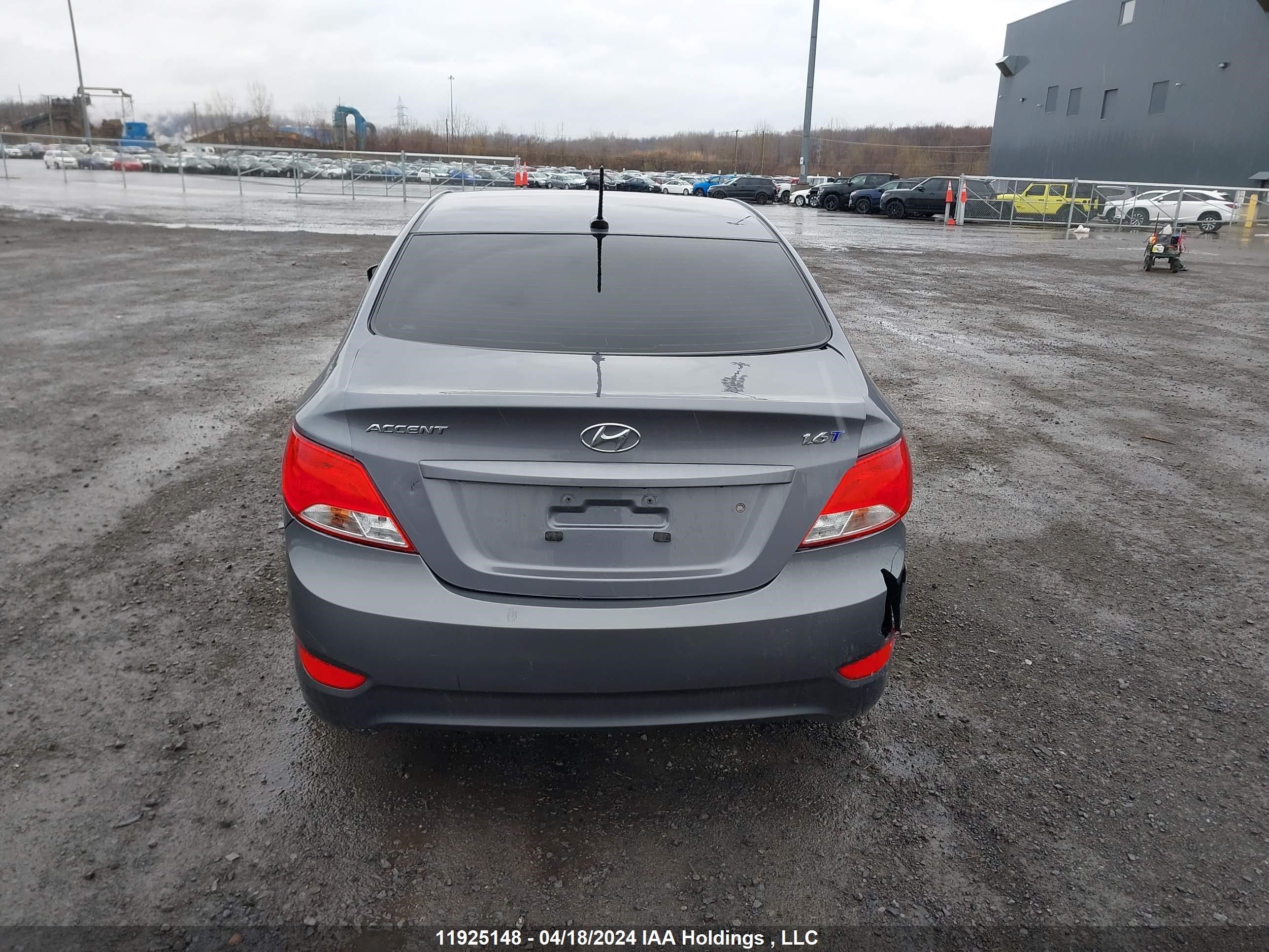 Photo 14 VIN: KMHCT4AE4HU230100 - HYUNDAI ACCENT 