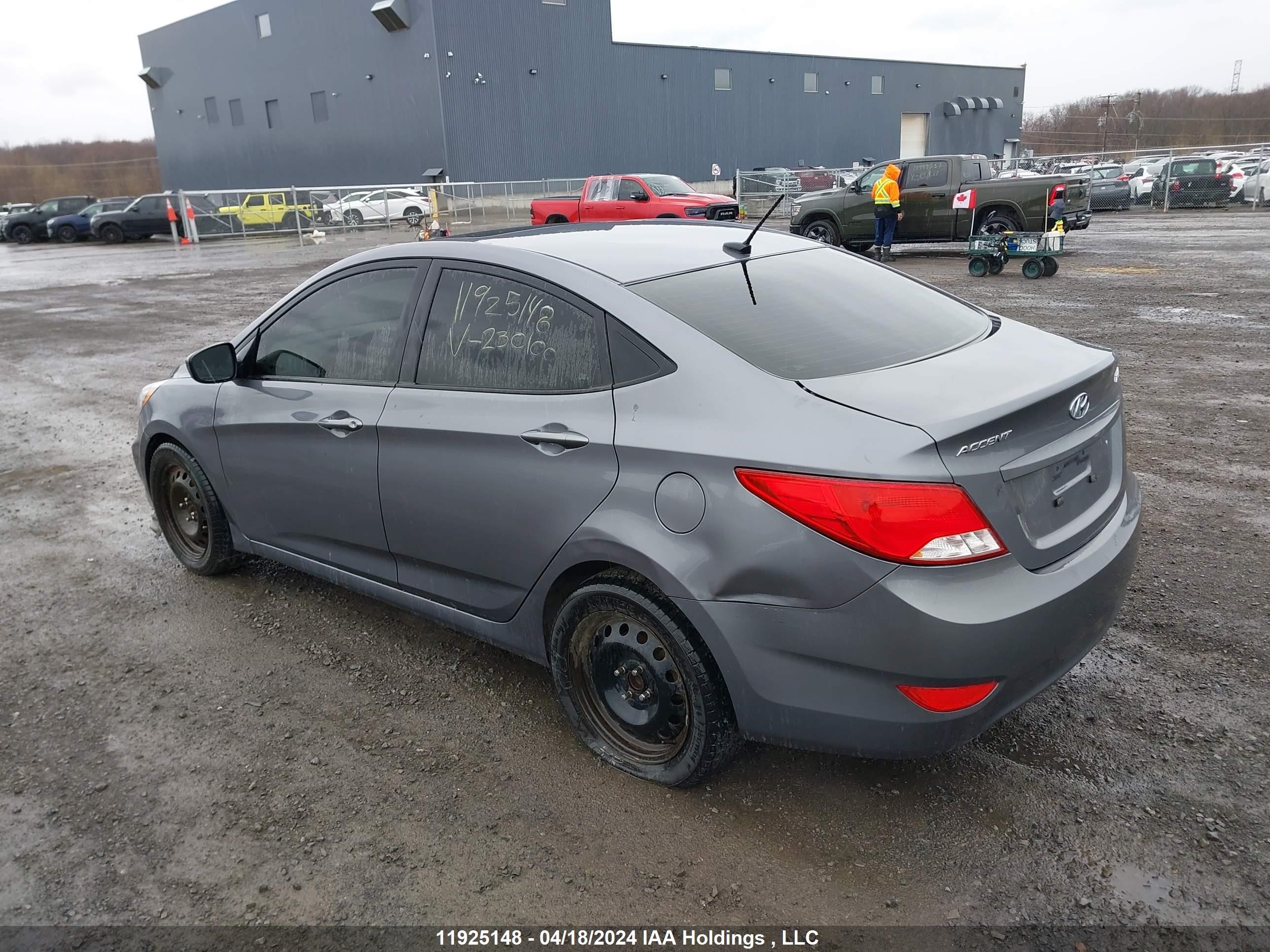 Photo 2 VIN: KMHCT4AE4HU230100 - HYUNDAI ACCENT 