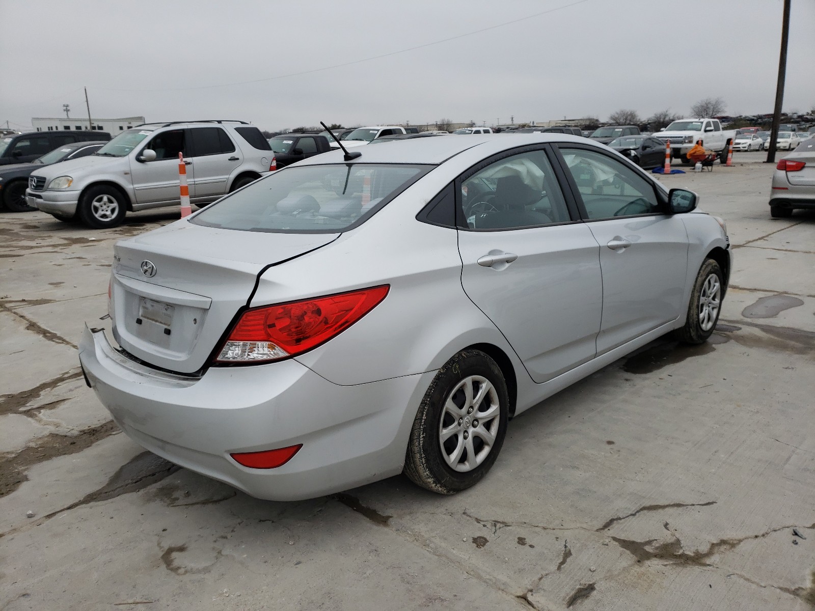 Photo 3 VIN: KMHCT4AE5CU132959 - HYUNDAI ACCENT GLS 