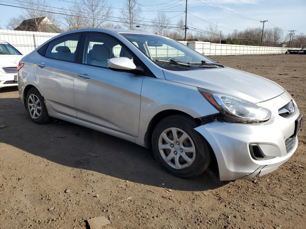 Photo 3 VIN: KMHCT4AE5CU200225 - HYUNDAI ACCENT 