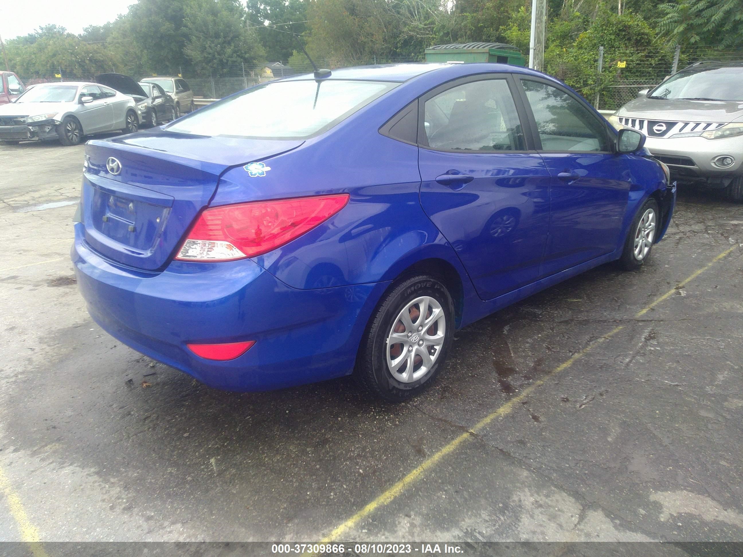 Photo 3 VIN: KMHCT4AE5DU460898 - HYUNDAI ACCENT 