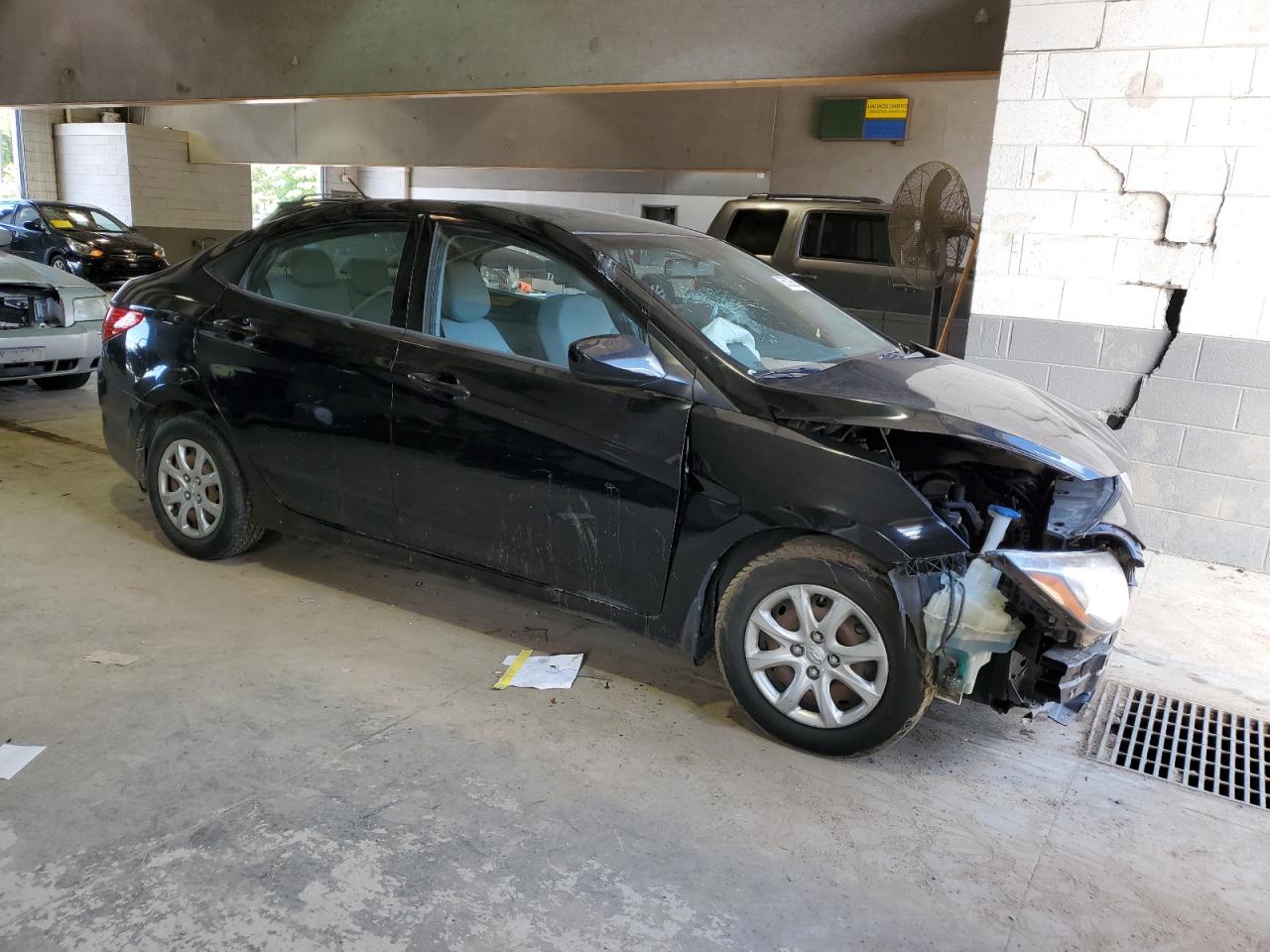 Photo 3 VIN: KMHCT4AE5DU562749 - HYUNDAI ACCENT 