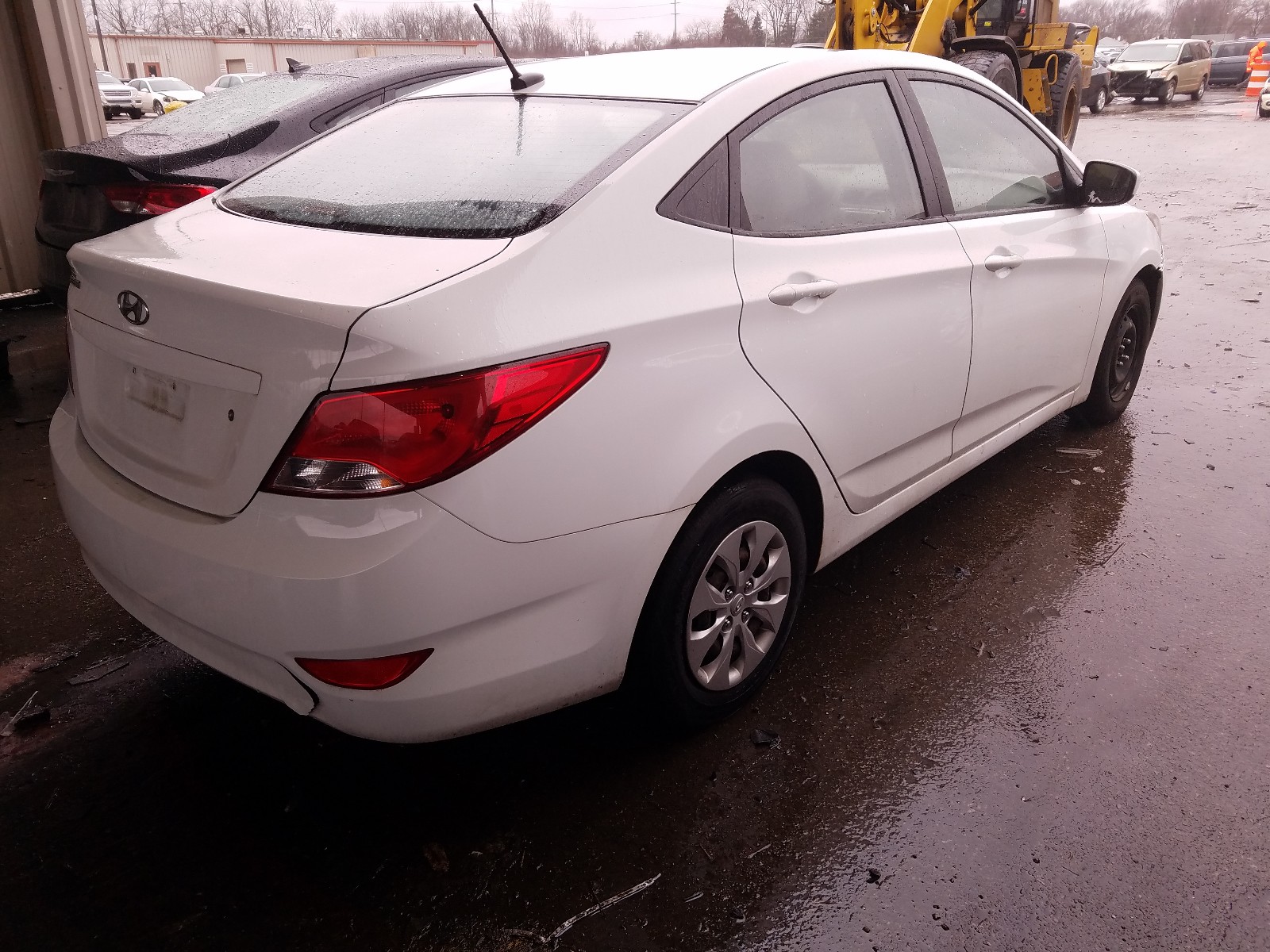 Photo 3 VIN: KMHCT4AE5FU795792 - HYUNDAI ACCENT GLS 