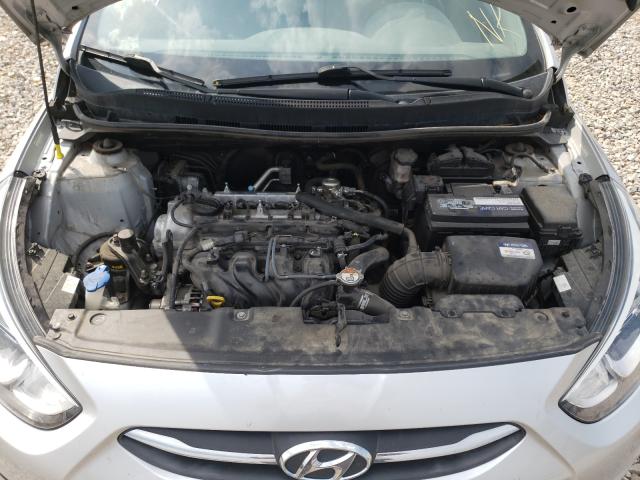 Photo 6 VIN: KMHCT4AE5GU048100 - HYUNDAI ACCENT SE 