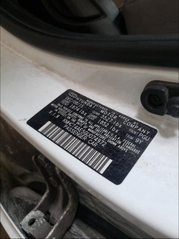 Photo 9 VIN: KMHCT4AE5GU074972 - HYUNDAI ACCENT SE 