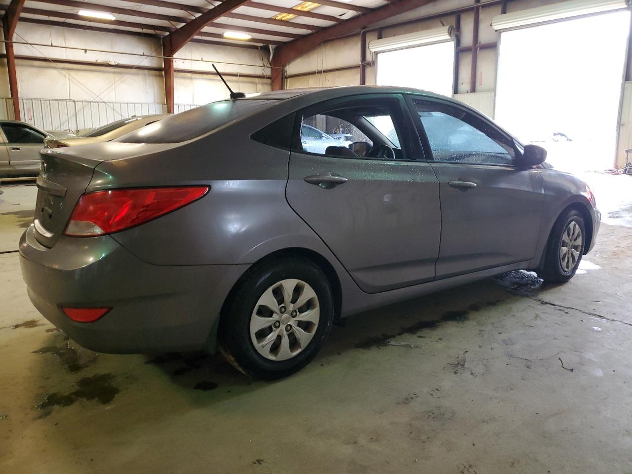 Photo 2 VIN: KMHCT4AE5GU103337 - HYUNDAI ACCENT 