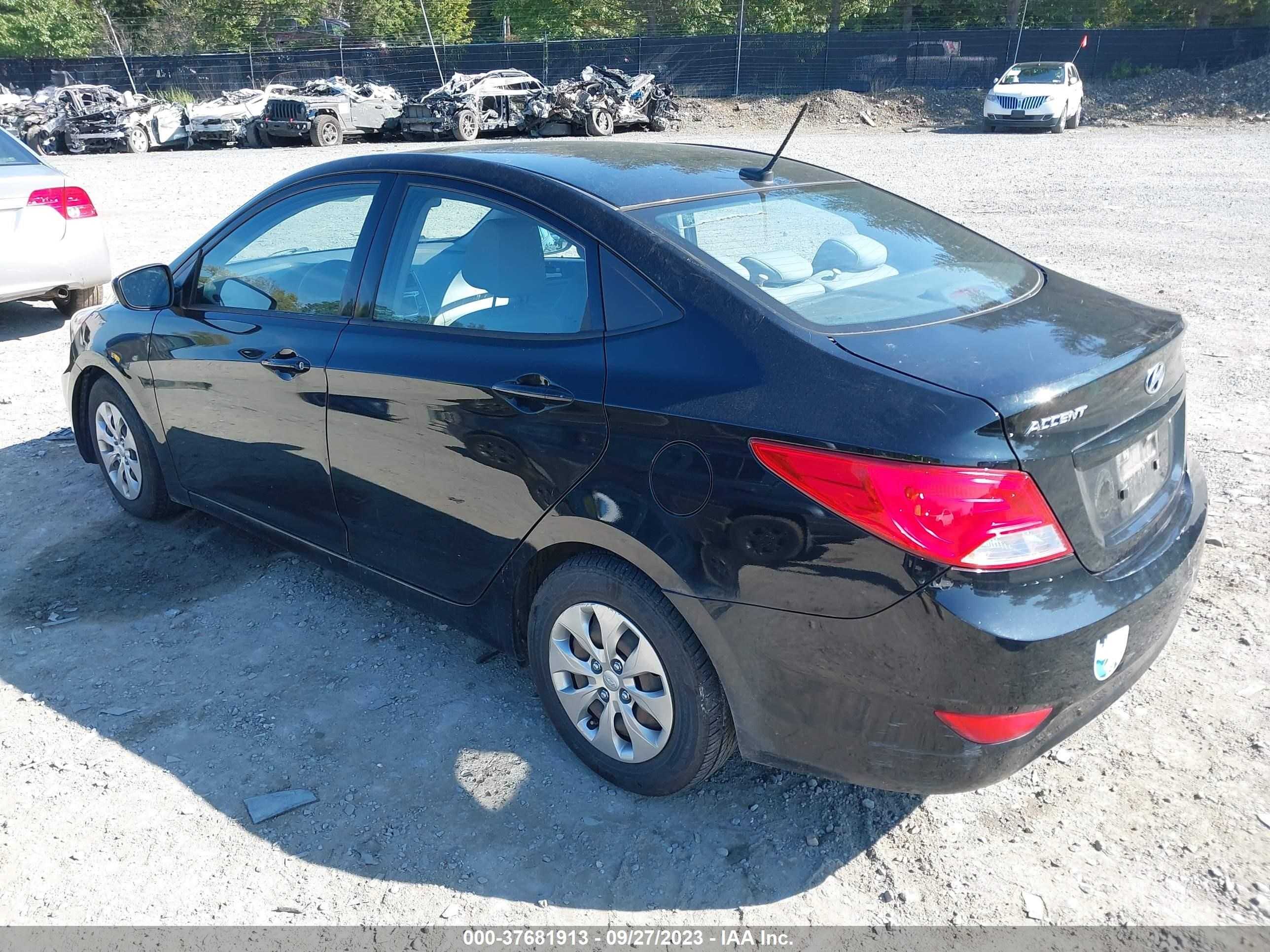 Photo 2 VIN: KMHCT4AE5GU137844 - HYUNDAI ACCENT 