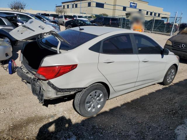 Photo 2 VIN: KMHCT4AE5HU231692 - HYUNDAI ACCENT SE 