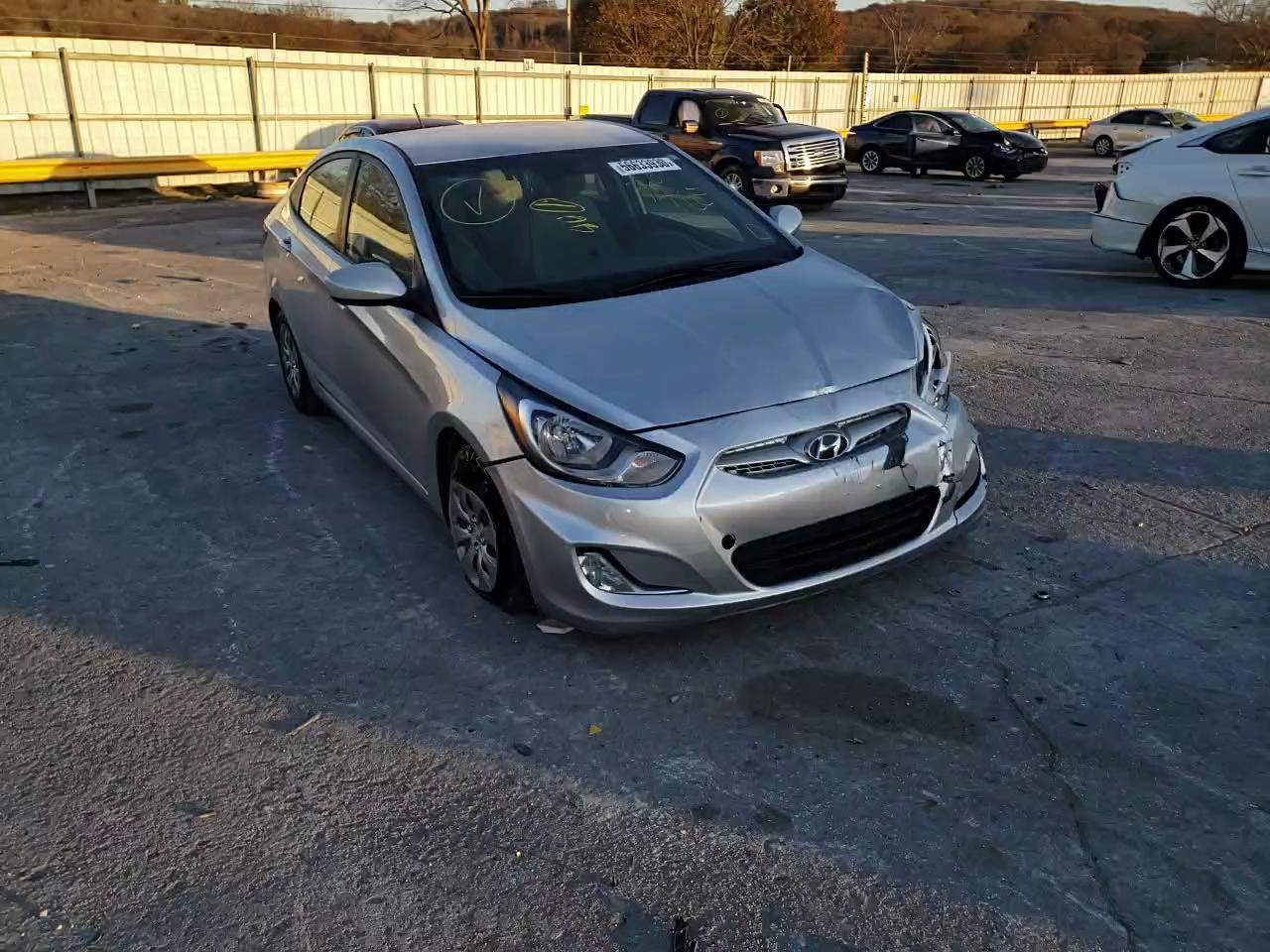 Photo 10 VIN: KMHCT4AE5HU300588 - HYUNDAI ACCENT SE 