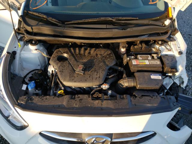 Photo 6 VIN: KMHCT4AE5HU375985 - HYUNDAI ACCENT SE 