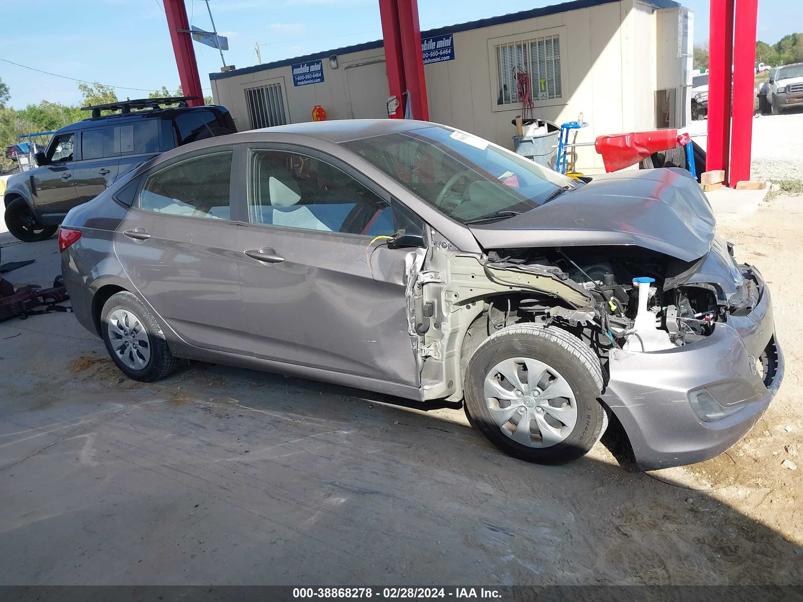 Photo 13 VIN: KMHCT4AE5HU381351 - HYUNDAI ACCENT 