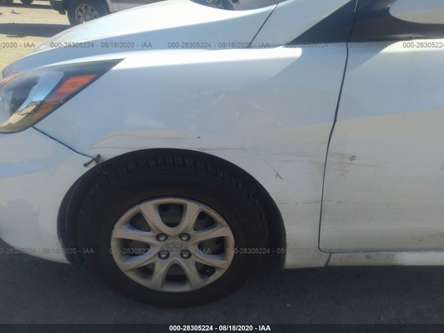 Photo 5 VIN: KMHCT4AE6CU208303 - HYUNDAI ACCENT 