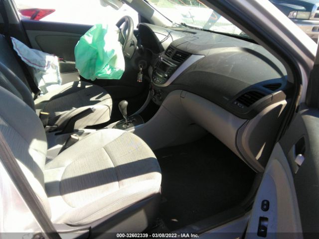 Photo 4 VIN: KMHCT4AE6FU915695 - HYUNDAI ACCENT 