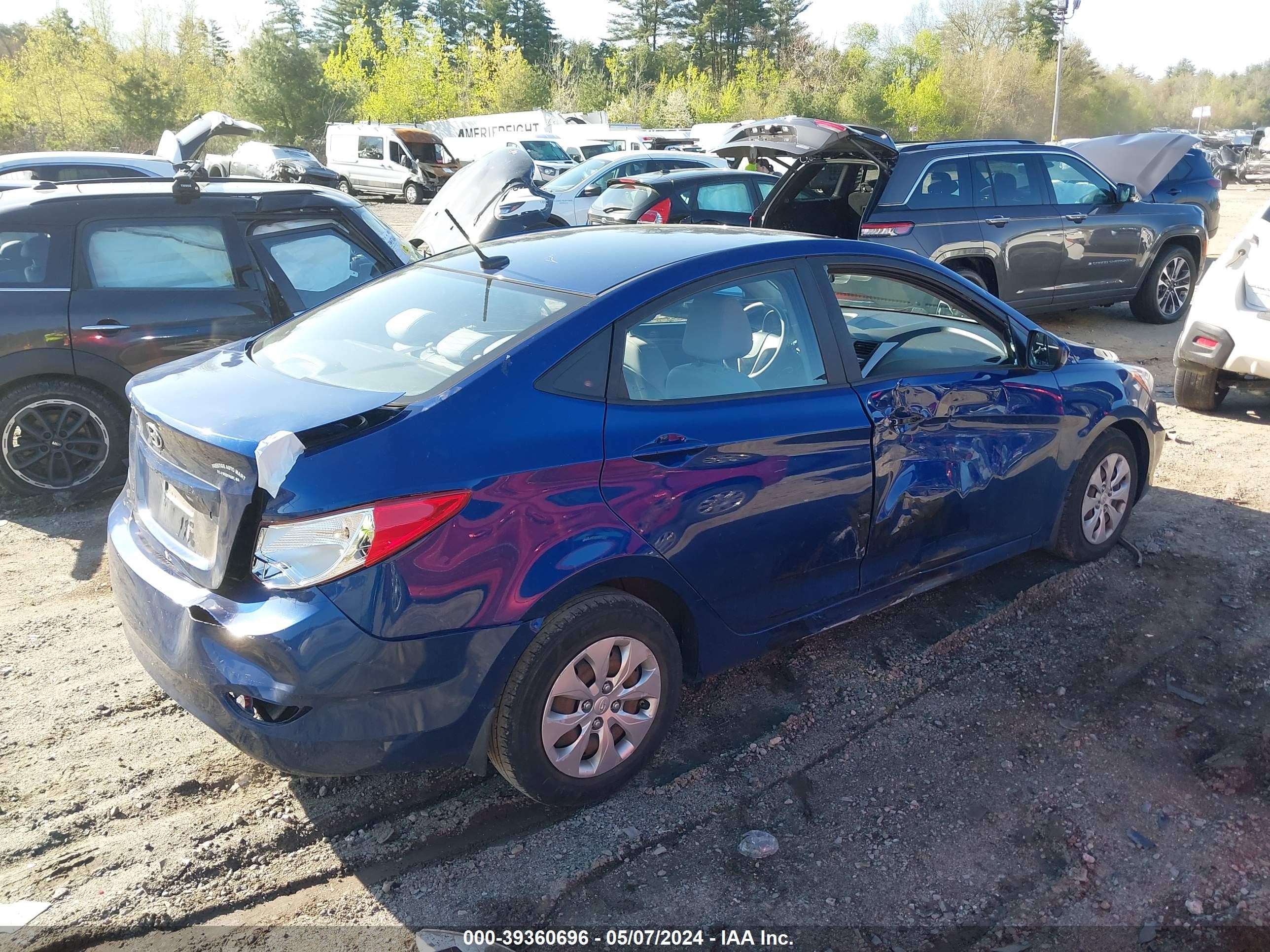 Photo 3 VIN: KMHCT4AE6GU167287 - HYUNDAI ACCENT 