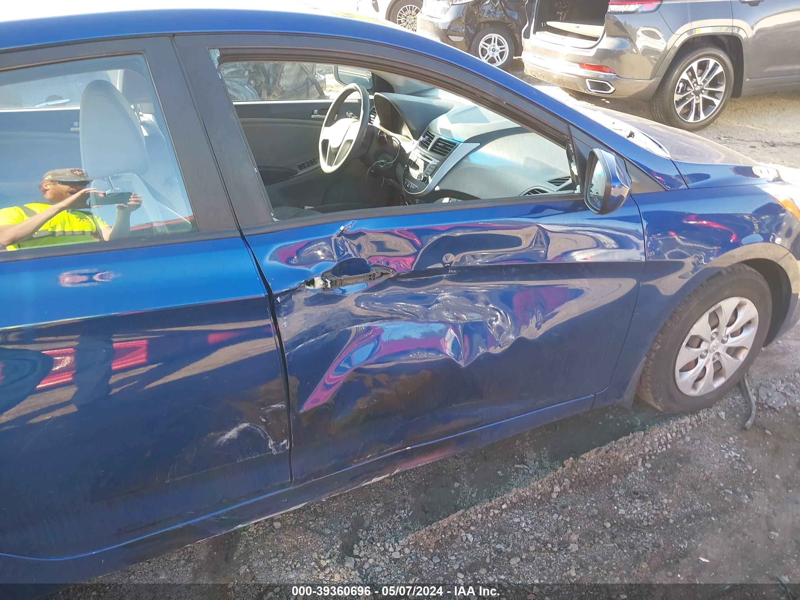 Photo 5 VIN: KMHCT4AE6GU167287 - HYUNDAI ACCENT 