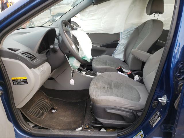 Photo 4 VIN: KMHCT4AE6GU981701 - HYUNDAI ACCENT SE 