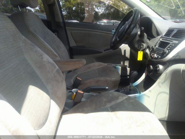 Photo 4 VIN: KMHCT4AE6GU998904 - HYUNDAI ACCENT 