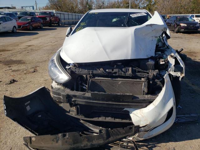 Photo 4 VIN: KMHCT4AE6HU287401 - HYUNDAI ACCENT SE 