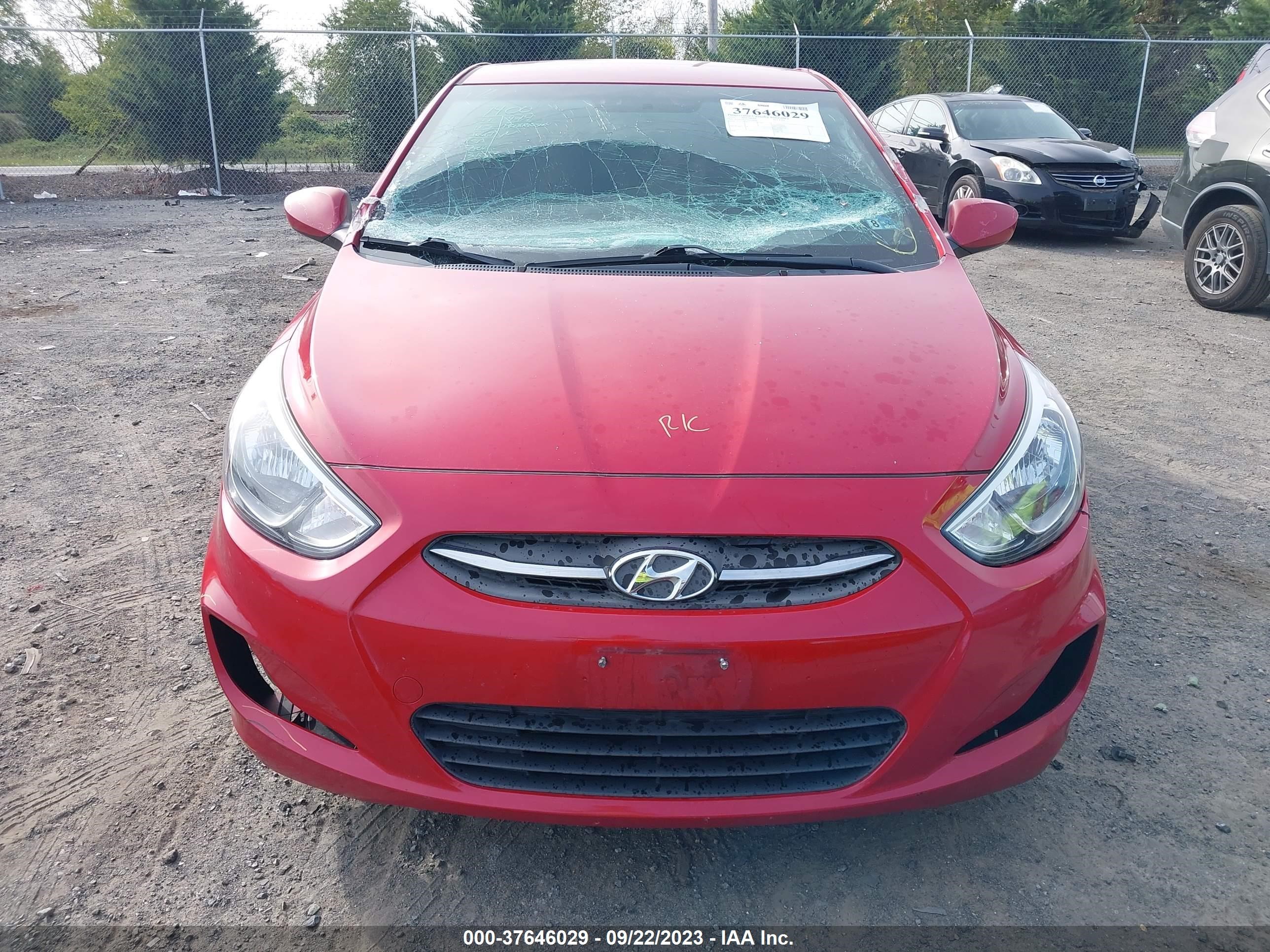 Photo 11 VIN: KMHCT4AE6HU290587 - HYUNDAI ACCENT 